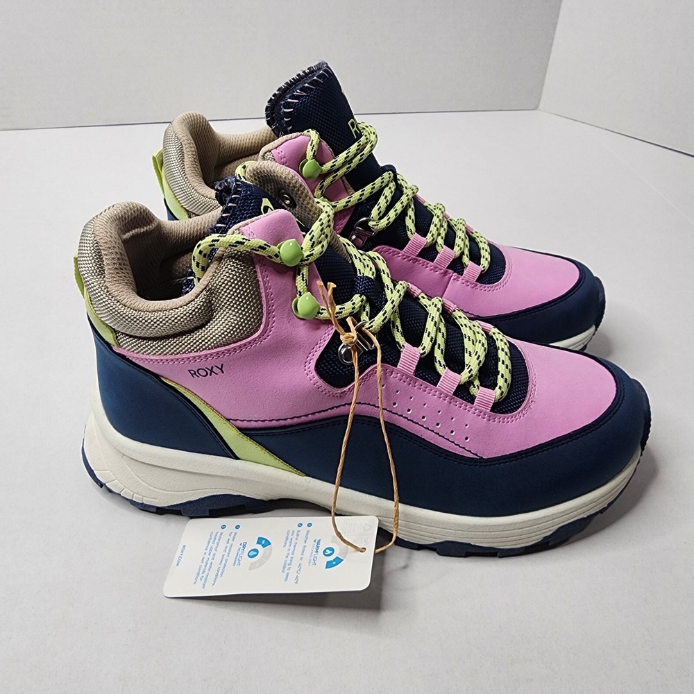 NWT Roxy Pinnacle Sneaker Ankle Shoes Sz 9 Light Pink & Navy Blue Color Lace Up